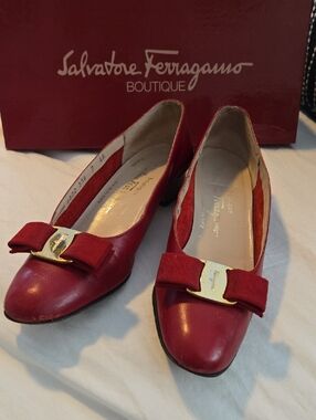 Salvatore Ferragamo Red Vara Bow Leather Flats With Box